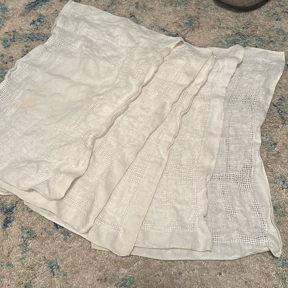 Vintage Table Linens (patterned napkins) Lot of 5